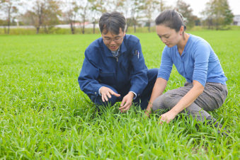 工場長と本草閣代表